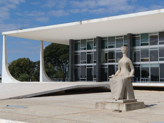 Tribunais Superiores
